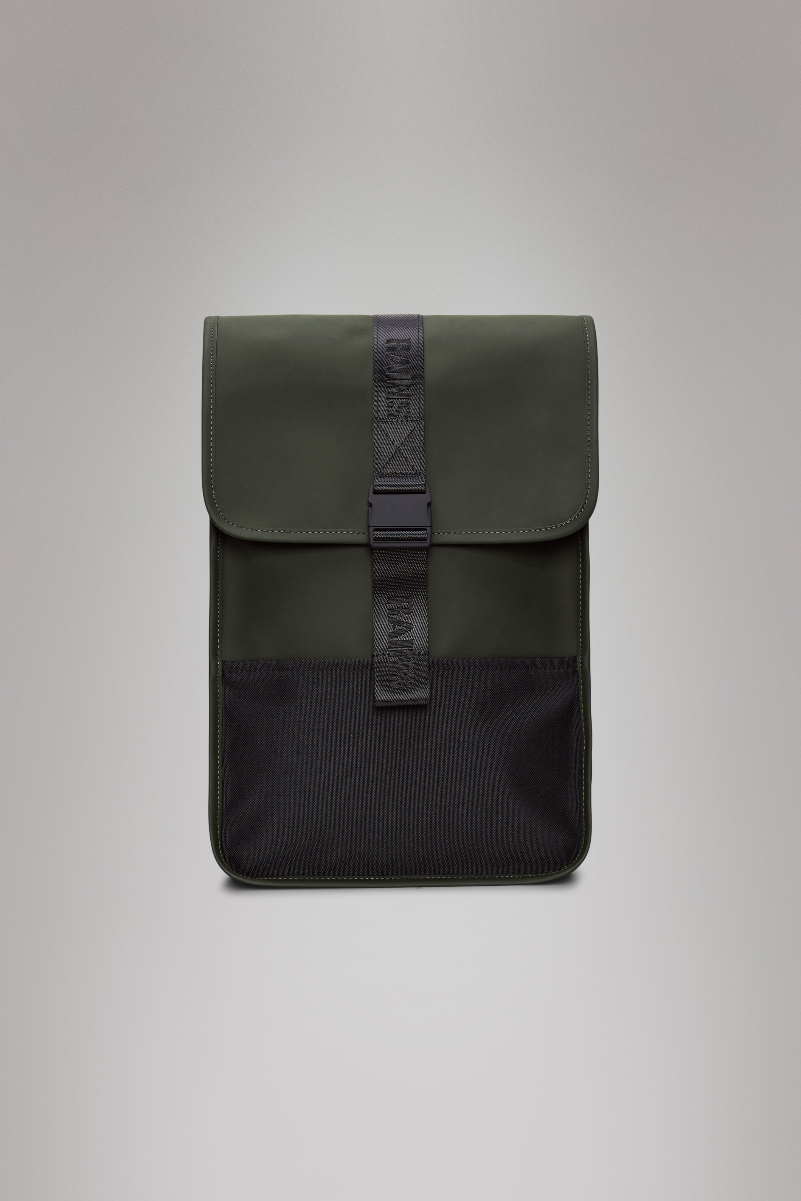 Rains messenger online backpack