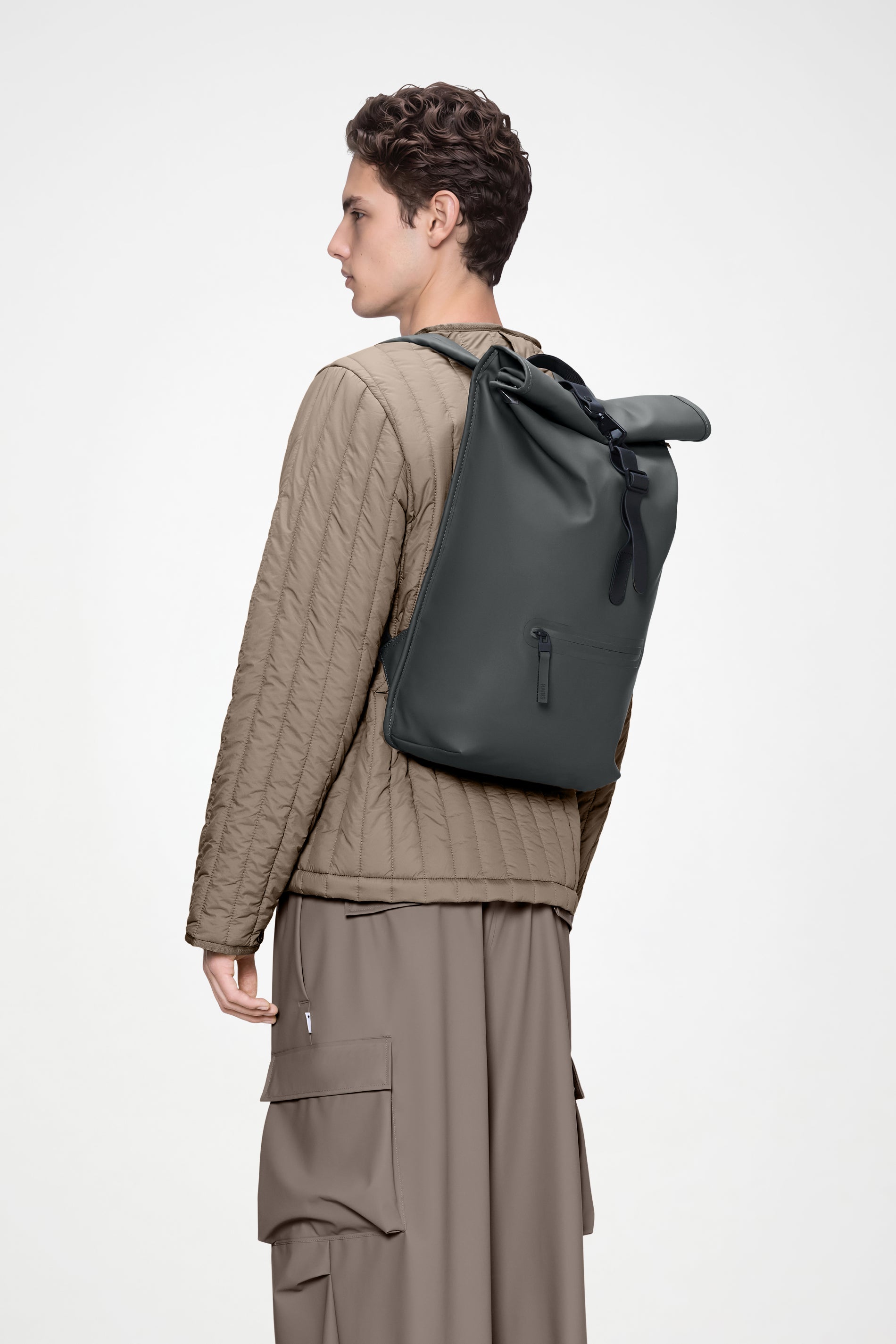 RAINS Rolltop Rucksack Dark Grey 19L H48 x D11 x W32 cm Backpack